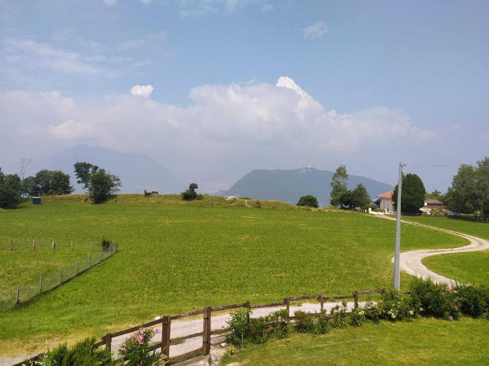 Panoramic Green Valley Sulzano Eksteriør bilde